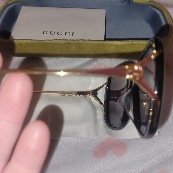 Authentic Gucci Sunglasses - Picture 6 of 11